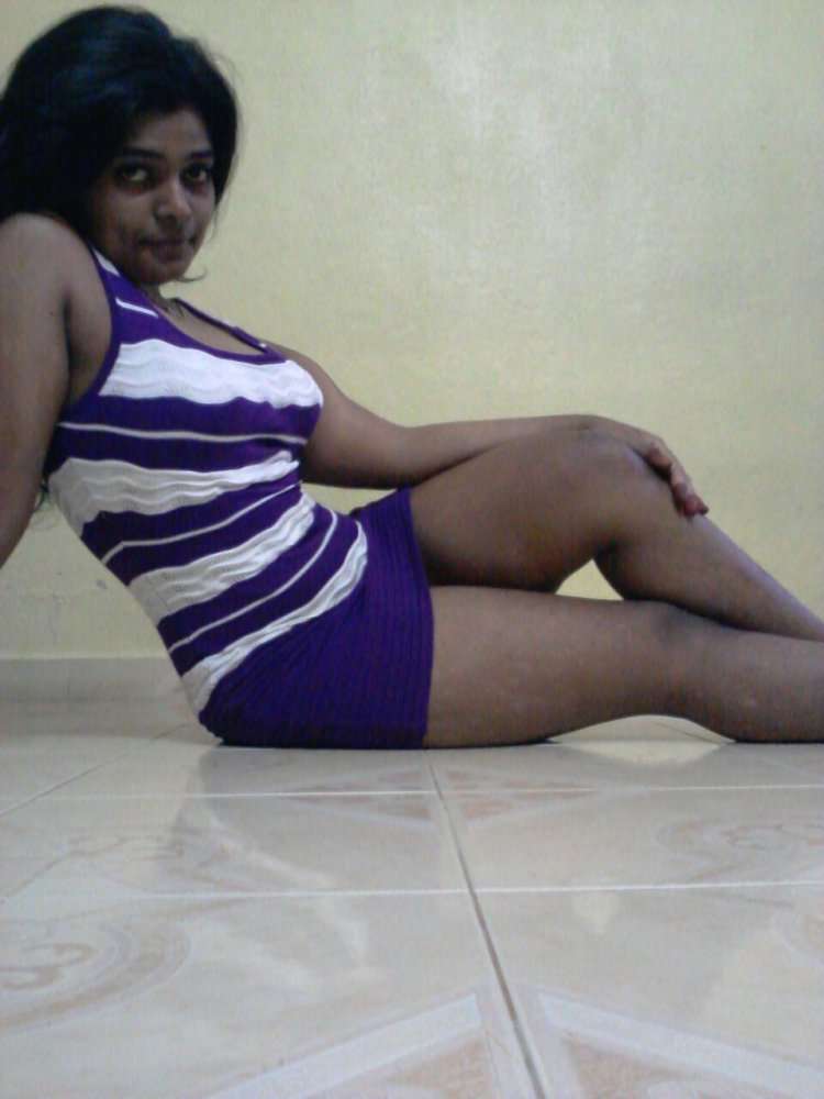 saanwali chudakkad neha aunty hot pics3