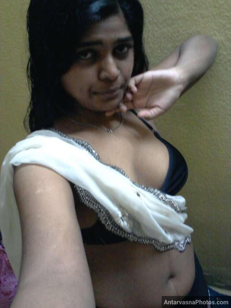 neha aunty black bra sexy images 2