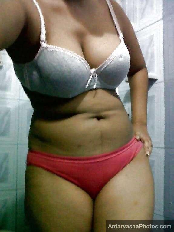 sexy kannada bhabhi nude pics 7