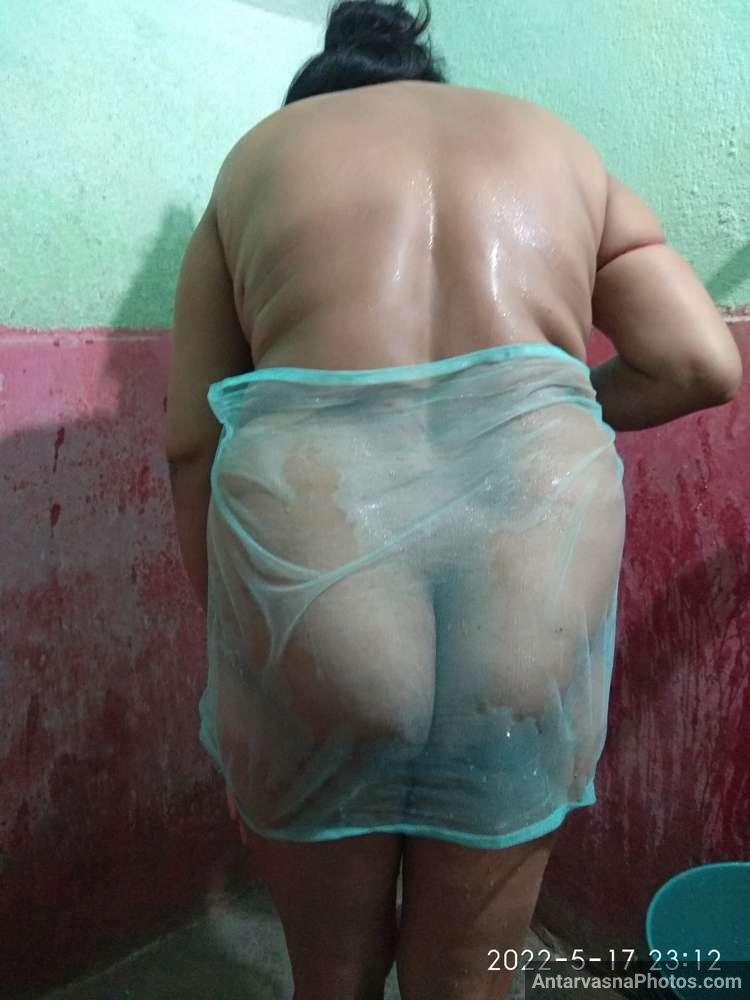 gaanw ki aunty ka sexy badan 4