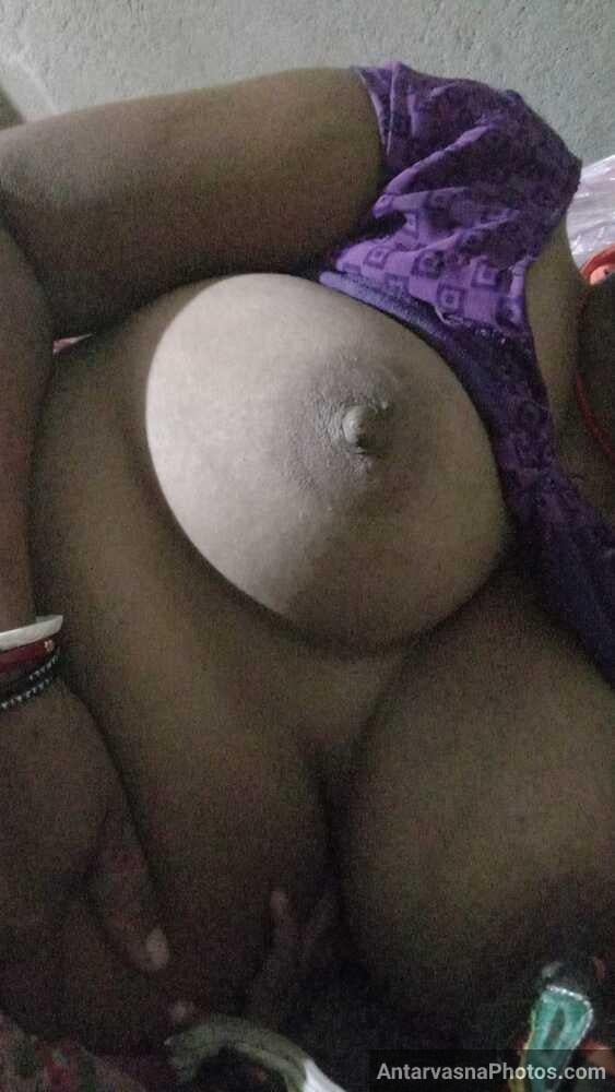 chudakkad punjabi aunty hot boobs image
