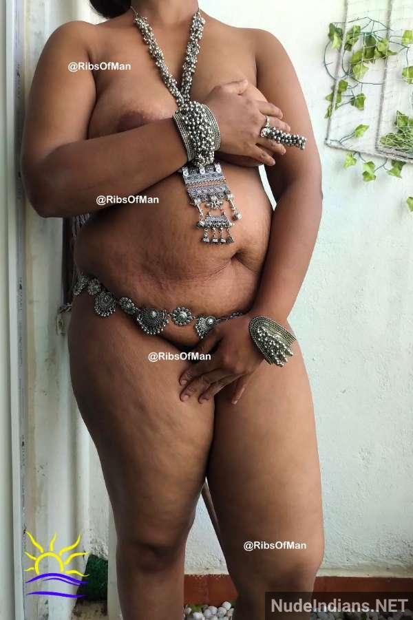 hot mallu boobs ass images of bhabhi - 11