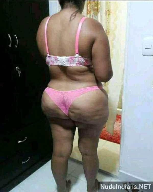 tamil aunty showing boobs ass nude pics - 3