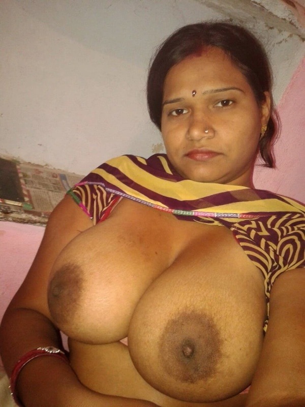 unload your cum with desi aunty big boobs pic - 9