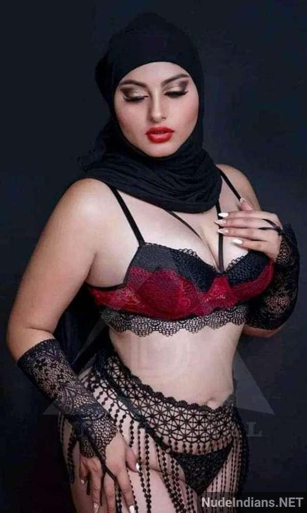 desi girls showing boobs ass in bra panty - 14