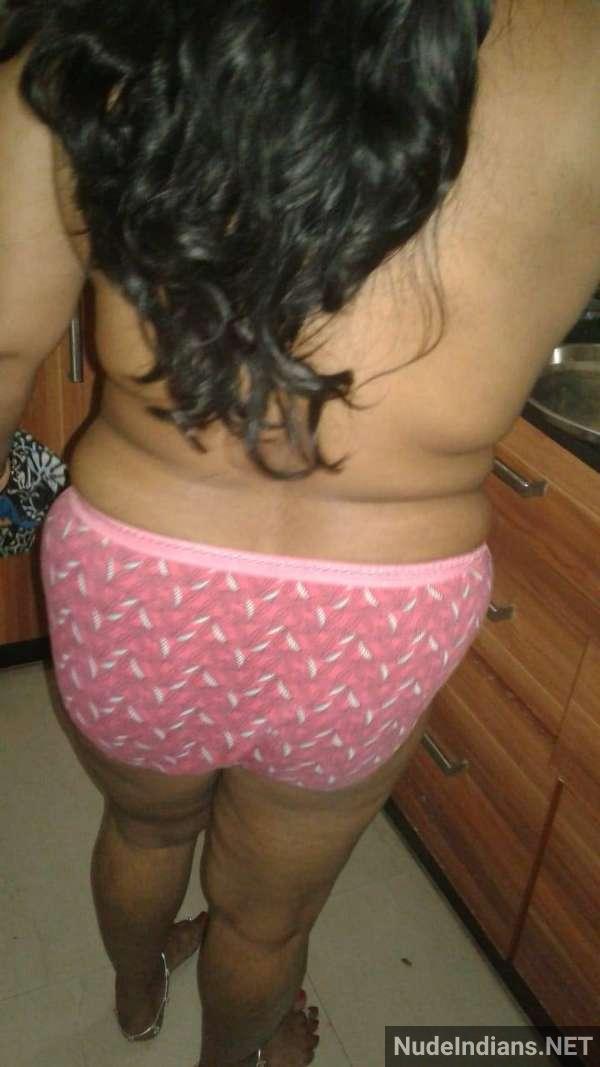 desi girls showing boobs ass in bra panty - 31