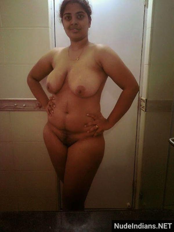 big boobs desi lady and girlfriends pics - 40