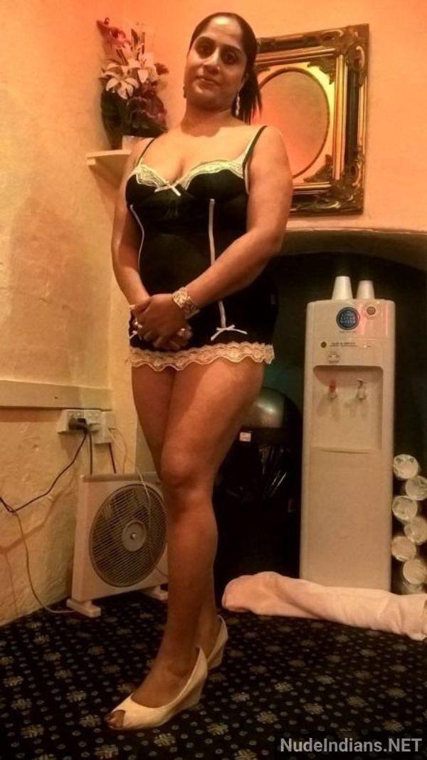 desi saree aunty nude photos - 24