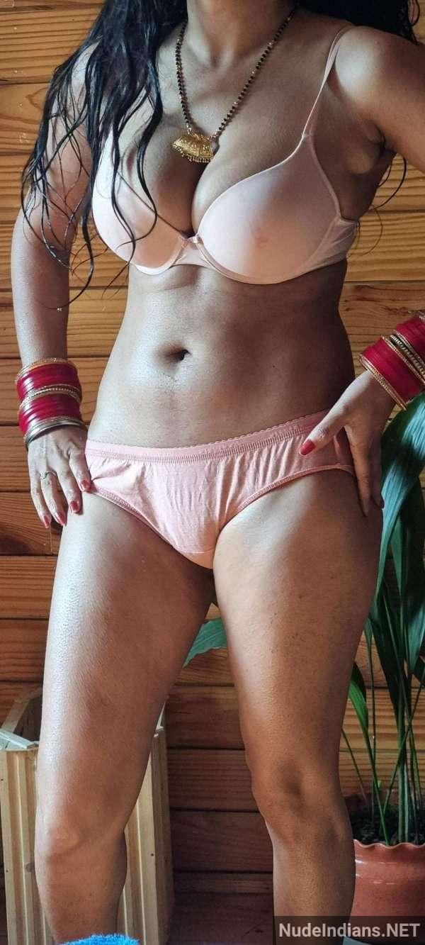 indian xxx bhabhi nudes of big ass boobs - 14