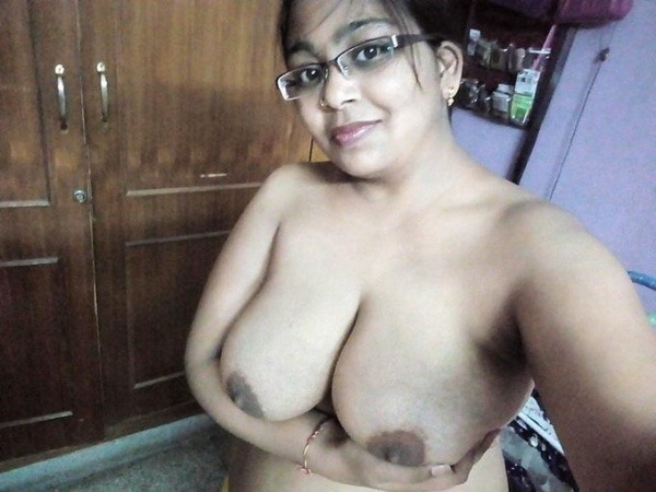lovely desi natural tits images - 8