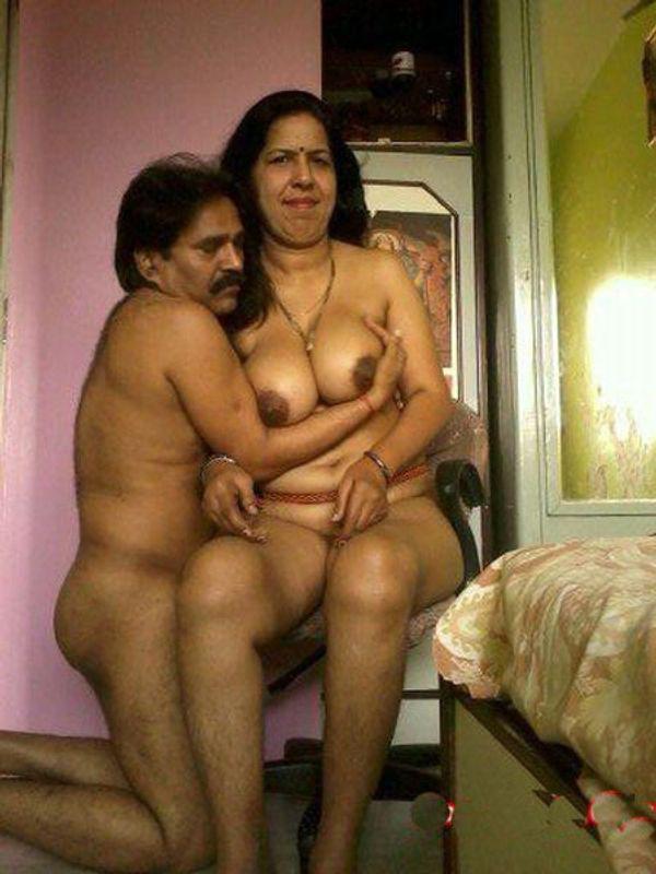 village nude indian aunty pics collection - 4