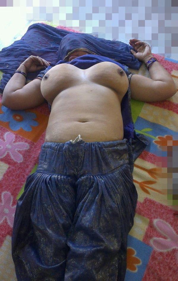village nude indian aunty pics collection - 12