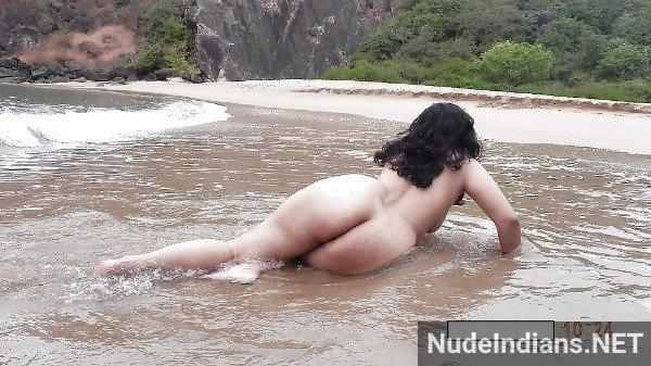 sex hungry desi aunty nude photo gallery - 4
