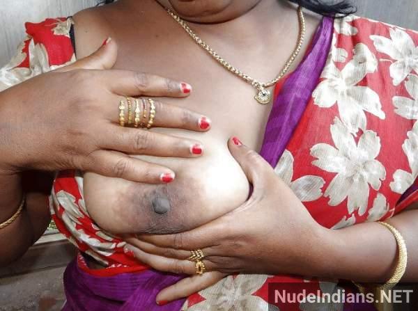 horny aunties naked photos - 4