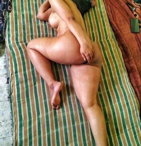 desi bhabhi ki nangi jawani porn pics - 32