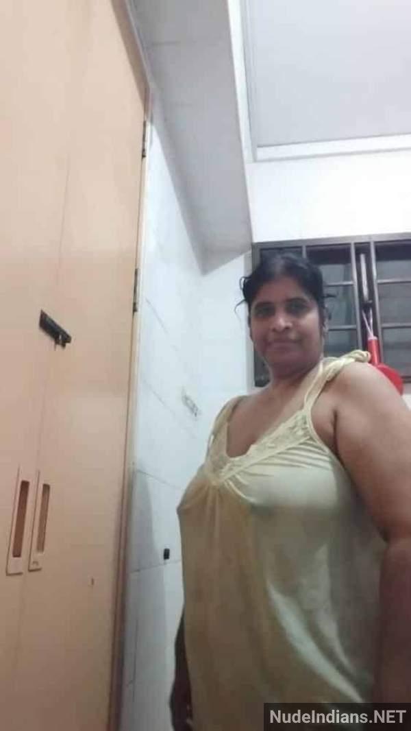 mangalore aunty nude pics - 7