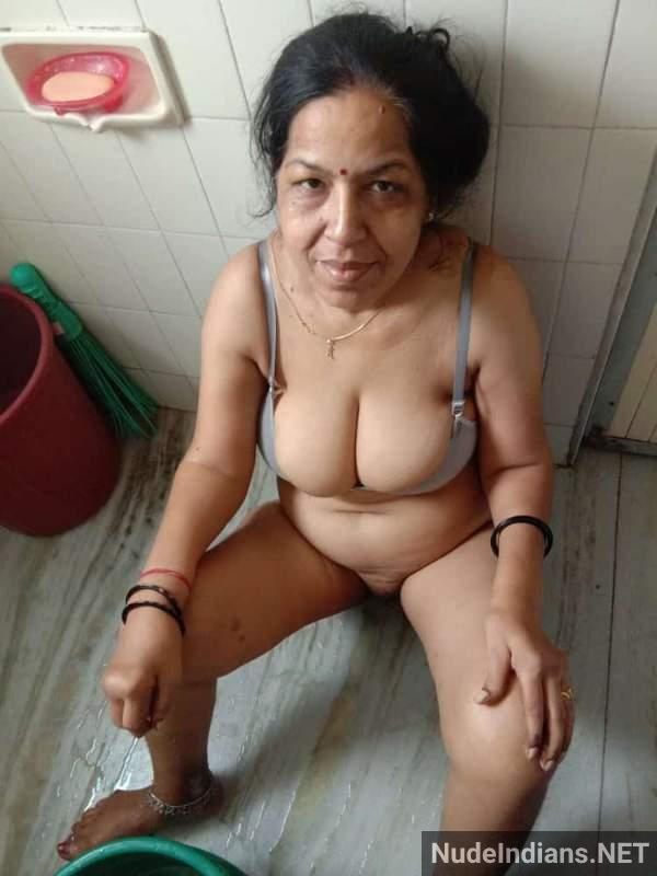 mangalore aunty nude pics - 18
