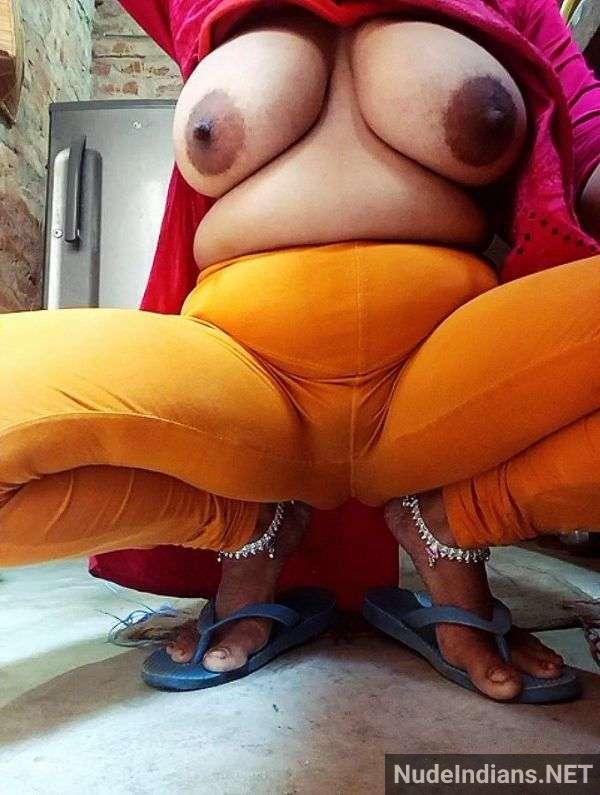 big boobs bhabhi and wives sexy selfies - 12