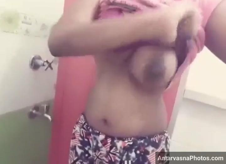 mumbai big boobs college girl nude bathroom selfies 8