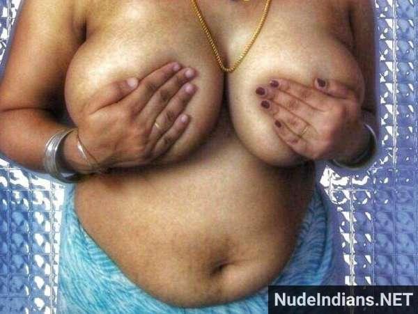 big boobs aur big ass bhabhi ki nangi photo 25