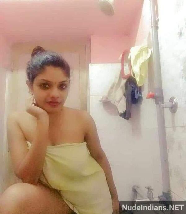 mallu naked pics of cheating bhabhi 22
