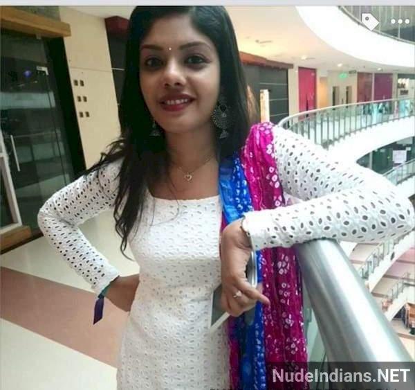 mallu naked pics of cheating bhabhi 44