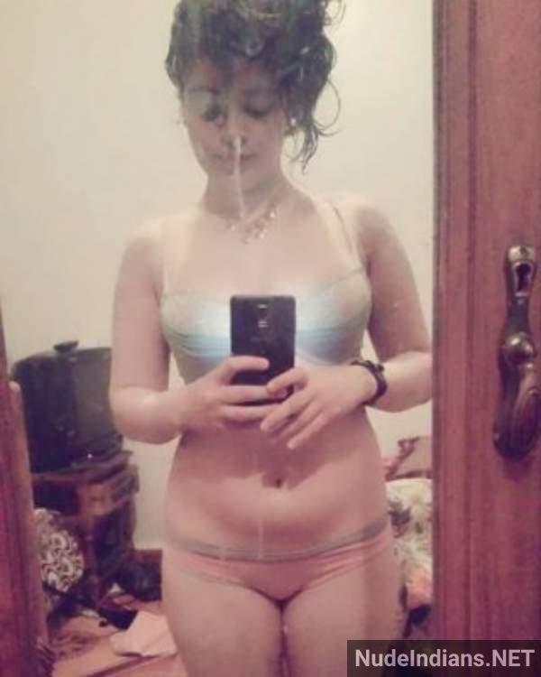 desi girls nude pics of hot pussy and boobs 33