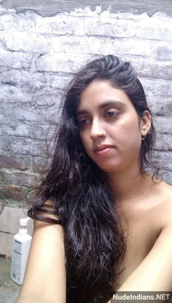 nude bhabhi aur girls ki hairy pussy photo 58