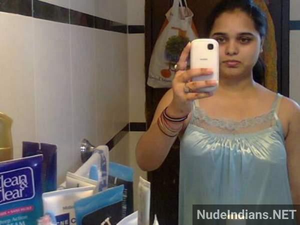 Girlfriend from New Delhi showing firm boobs 4