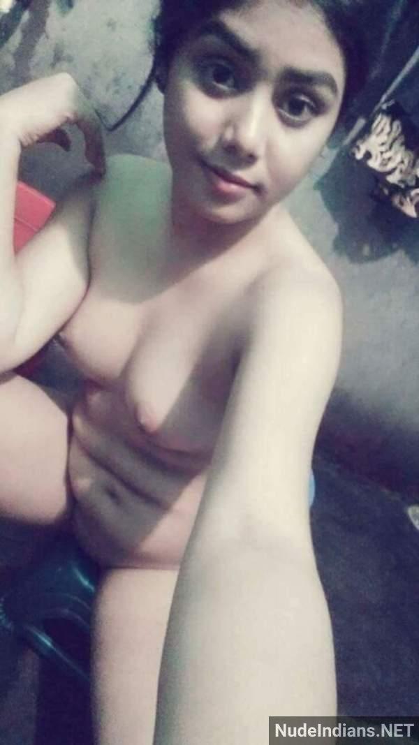 Indian girl revealing nude figure for boyfriend 7