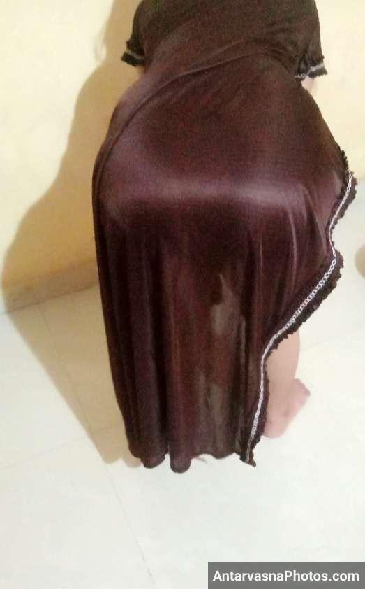brown night gown hot desi wife pics 8