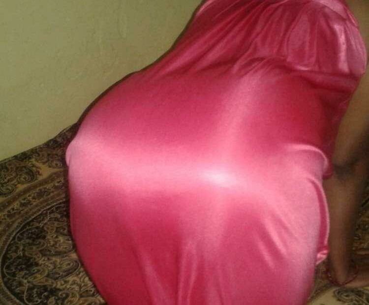 desi mom nighty hot sex photos 1