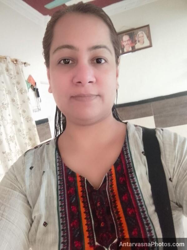 fat ass pakistani bhabhi nudes 6