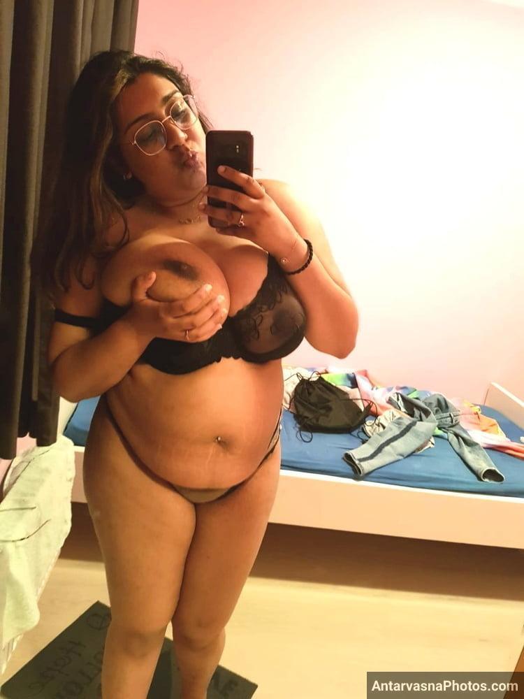 busty indian aunty tits gaand photos 4