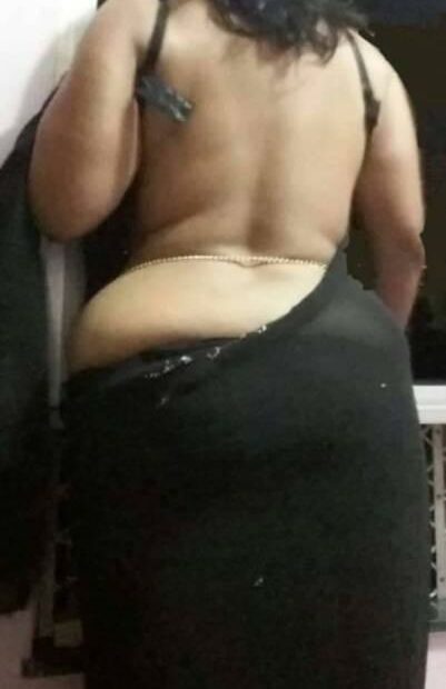 saree wali hot aunty desi pics 6