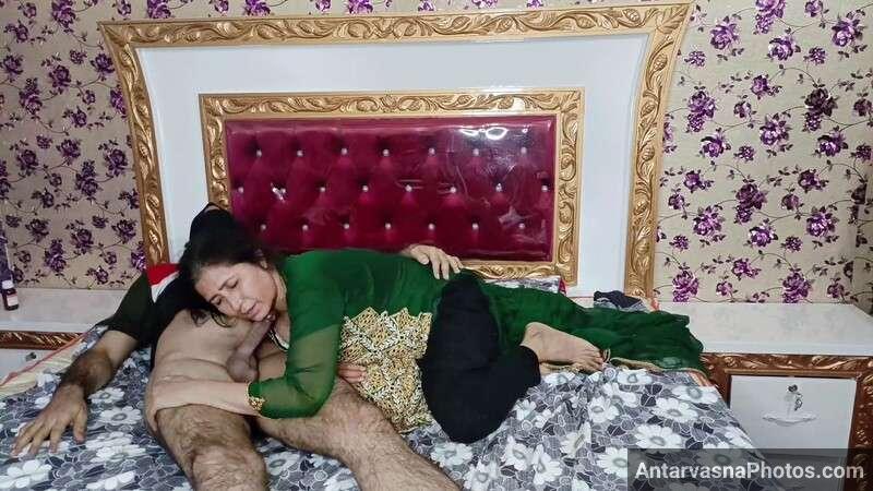 sexy pakistani aunty blowjob pussy chudai pics 17