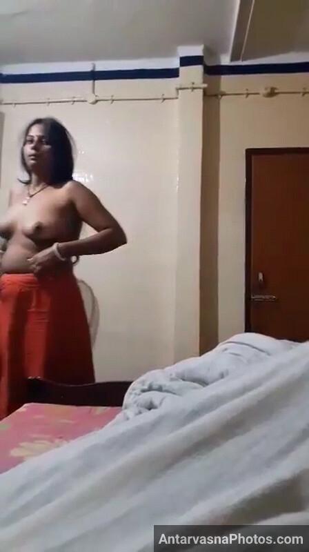 gaanw ki kamwali bhabhi ki hairy chut 2