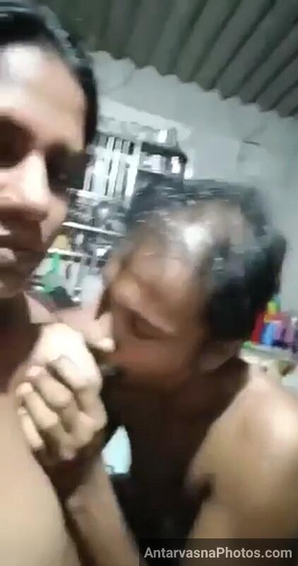 lady sarpanch aunty boobs suck pics 9