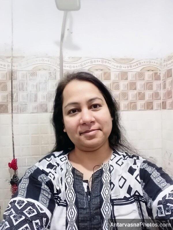 fat ass pakistani bhabhi nudes 10