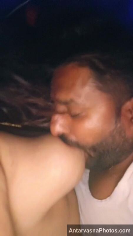 rich delhi aunty boobs sucking pics 12