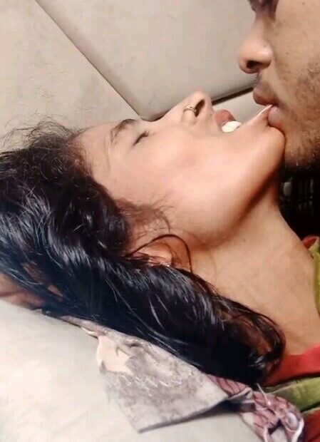 devar bhabhi romantic chudai pics 2