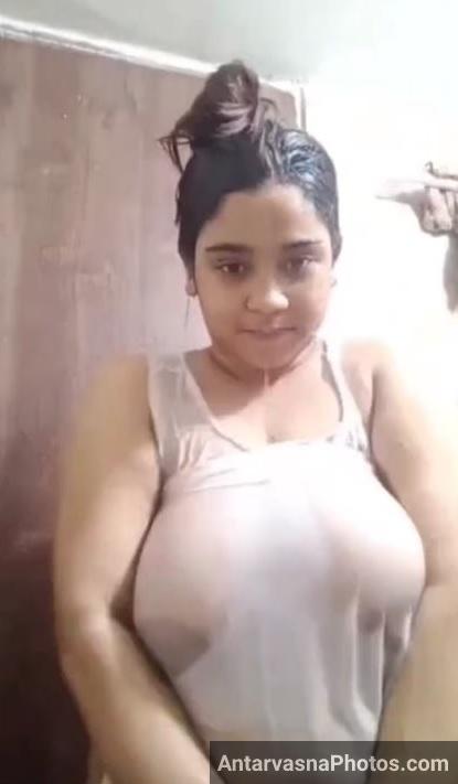tanker boobs gf live bathroom hot 8
