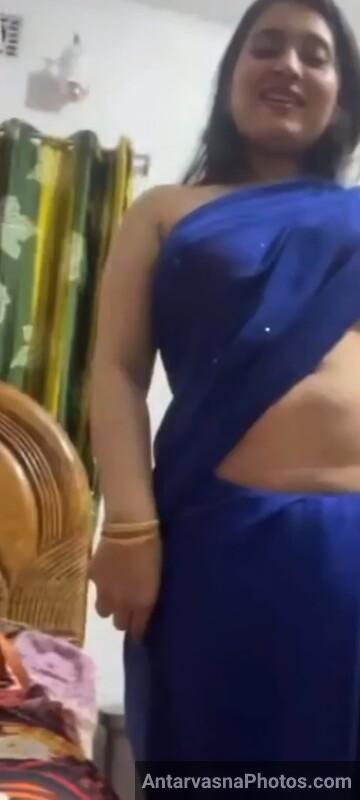 blue sareewali aunty ke nude pussy photos 2