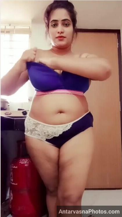 hot housewife sexy saree nudes 6