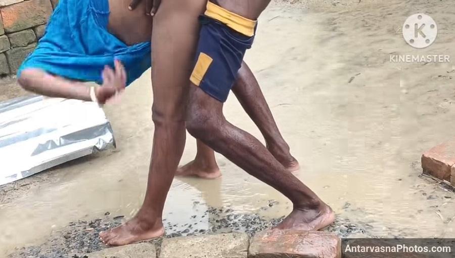 barish me village aunty ko chodne ke photos 5