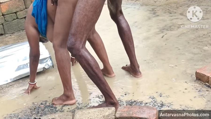 barish me village aunty ko chodne ke photos 8