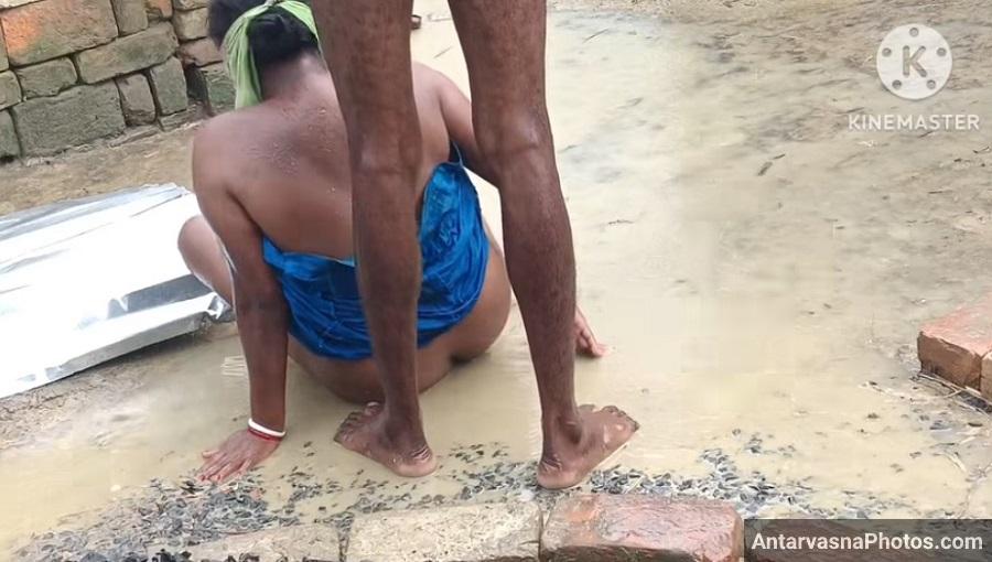 barish me village aunty ko chodne ke photos 9