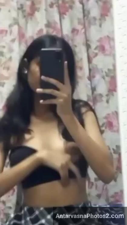 desi college girl nude boobs selfies 2