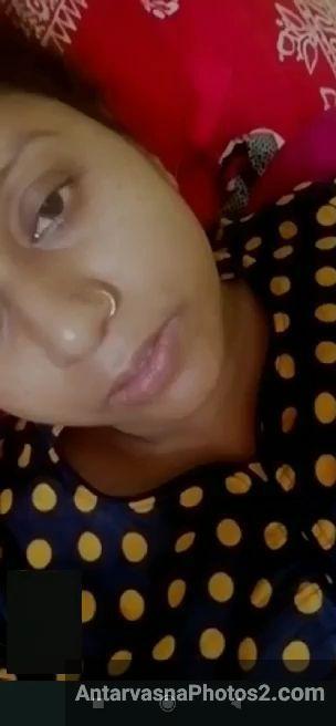 delhi hot bhabhi ki naked boobs chut selfies 2
