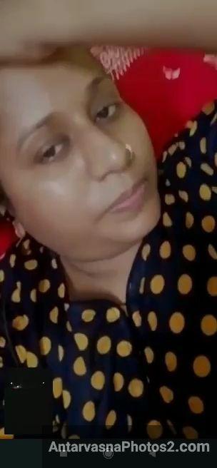delhi hot bhabhi ki naked boobs chut selfies 5